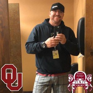 Meet your Posher, Travis